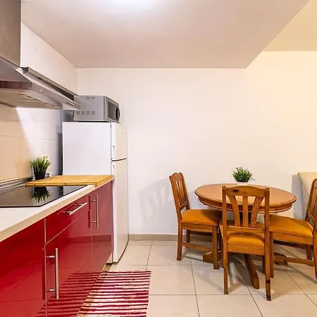 As De Casas - Los Cristianos Steps From The Sea Apartment